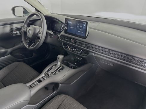 Certified 2026 Honda HR-V LX image 34