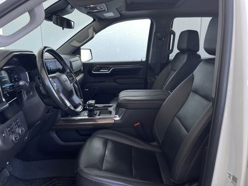 Used 2023 Chevrolet Silverado 1500 LT Trail Boss w/ LT Trail Boss Premium Package AWD/4WD image 14