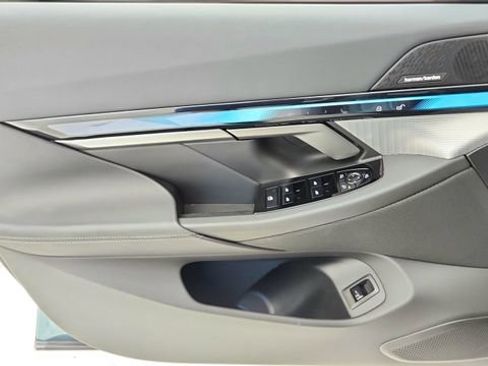 Used 2026 BMW i5 eDrive40 image 35