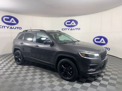 Used 2019 Jeep Cherokee Latitude Plus