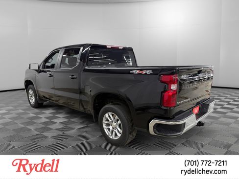 Used 2023 Chevrolet Silverado 1500 LT image 3