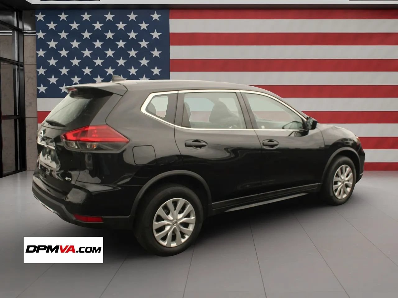 Used 2018 Nissan Rogue S AWD/4WD image 8