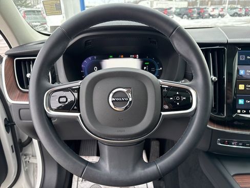 Certified 2024 Volvo XC60 T8 Ultimate w/ Protection Package Premier image 21