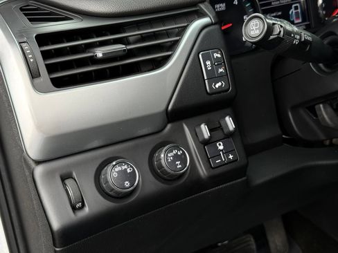 Used 2018 Chevrolet Tahoe LS w/ All-Season Package AWD/4WD image 18