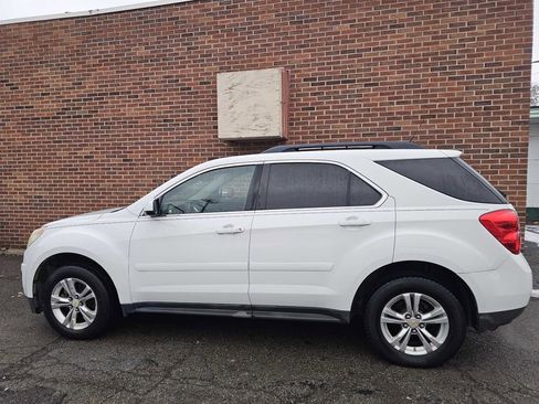 Used 2011 Chevrolet Equinox LT w/ Driver Convenience Package image 1