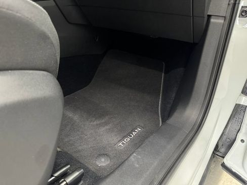 Used 2025 Volkswagen Tiguan S FWD image 39