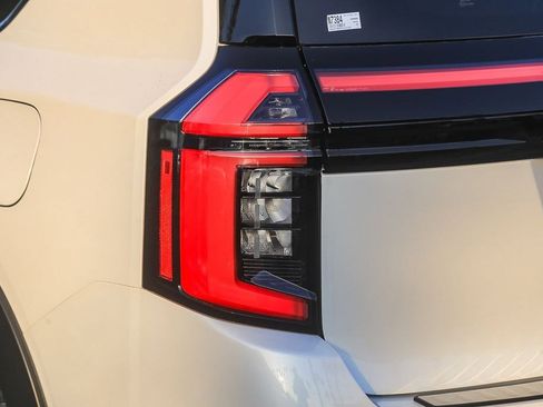 New 2026 Nissan Armada PRO-4X AWD/4WD image 9