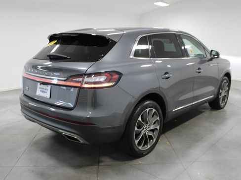 Used 2022 Lincoln Nautilus Reserve w/ Equipment Group 201A image 9