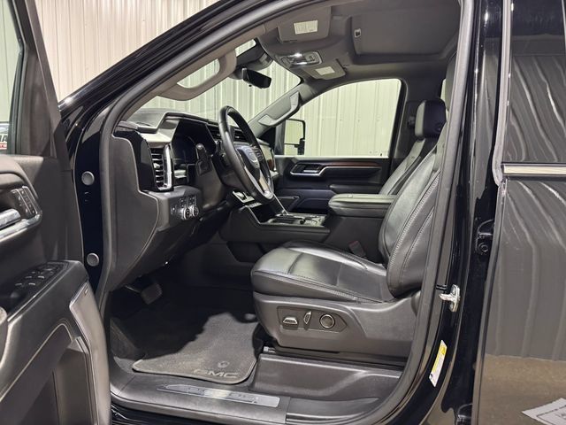 Used 2024 GMC Sierra 2500 Denali w/ Denali Reserve Package AWD/4WD image 11