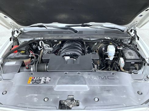 Used 2020 GMC Yukon Denali w/ Denali Ultimate Package image 25