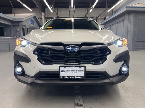 Certified 2024 Subaru Crosstrek 2.0i Premium image 2