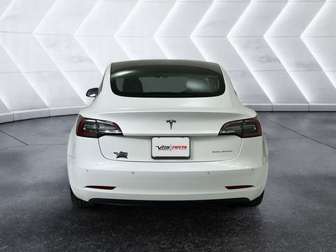 Used 2022 Tesla Model 3 Long Range AWD/4WD image 5