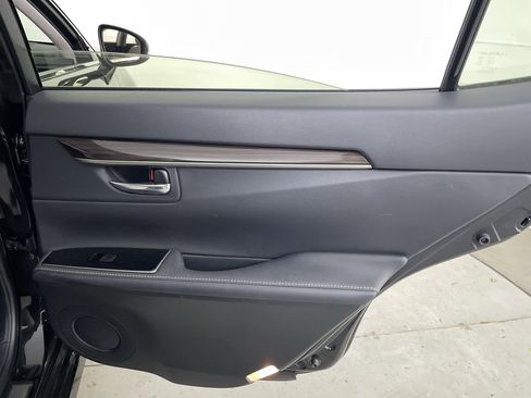 Used 2017 Lexus ES 350 w/ Luxury Package FWD image 23