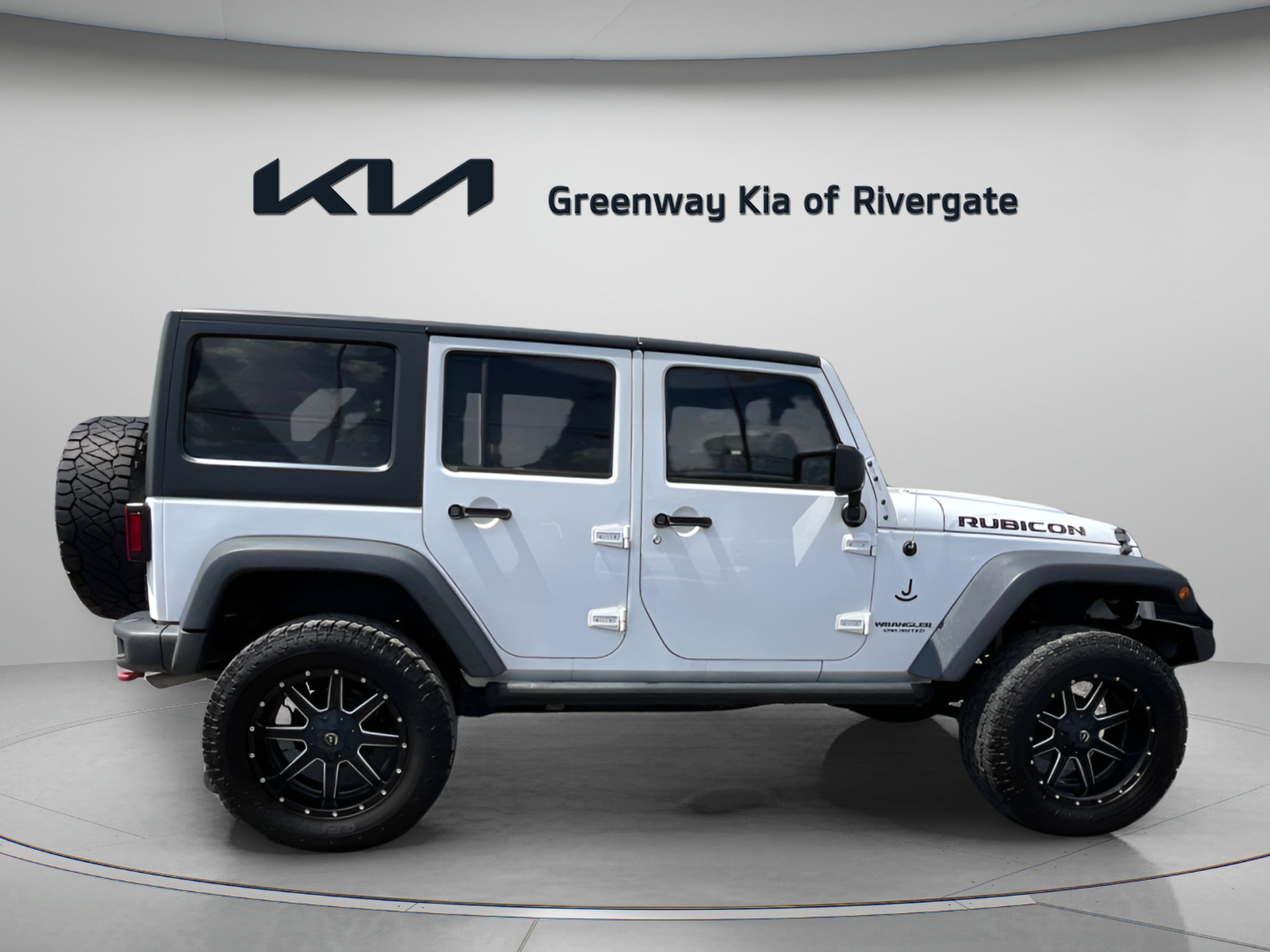 Used 2017 Jeep Wrangler Unlimited Rubicon AWD/4WD image 8