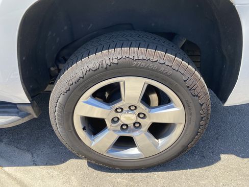 Used 2018 Chevrolet Tahoe LT RWD image 12
