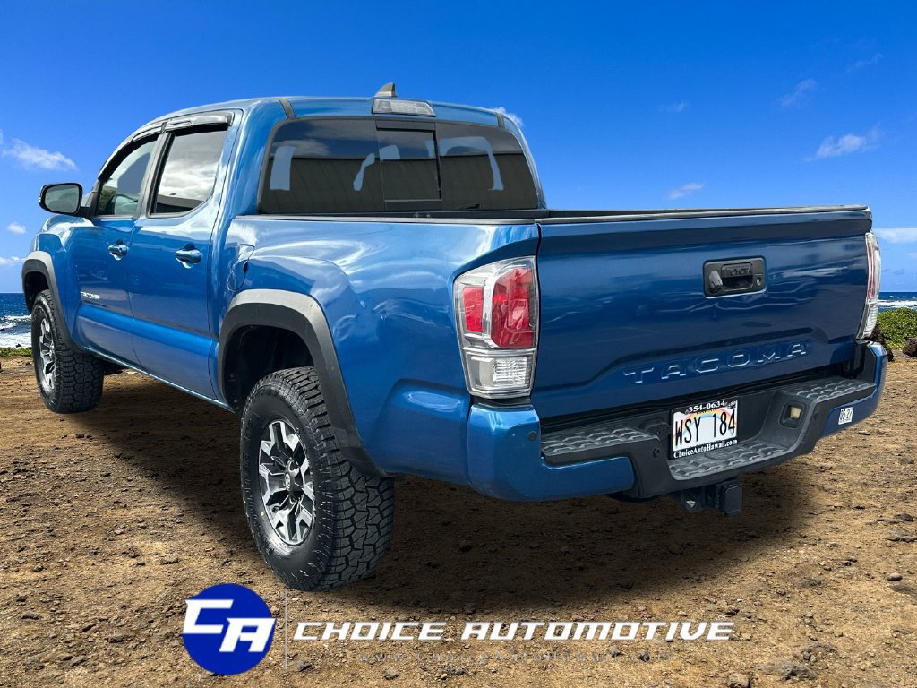 Used 2018 Toyota Tacoma TRD Off-Road AWD/4WD image 5