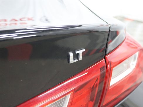 Used 2023 Chevrolet Malibu LT image 8