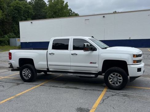 Used 2018 Chevrolet Silverado 2500 LTZ w/ Duramax Plus Package AWD/4WD image 8