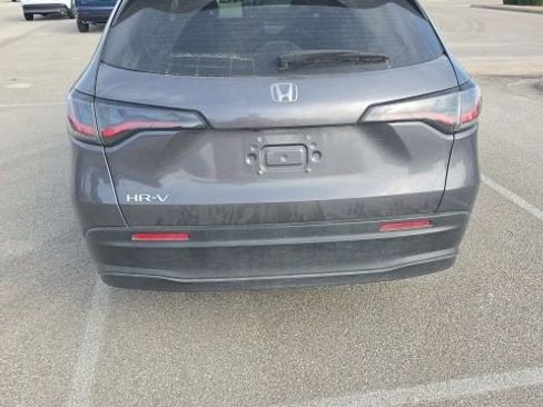 Used 2025 Honda HR-V LX image 6