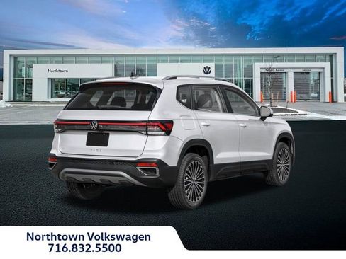 New 2026 Volkswagen Taos SE AWD/4WD image 2