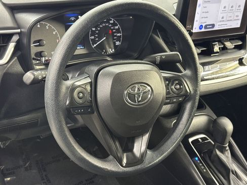 Used 2023 Toyota Corolla LE image 20