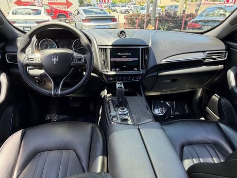 Used 2023 Maserati Levante Modena AWD/4WD image 14