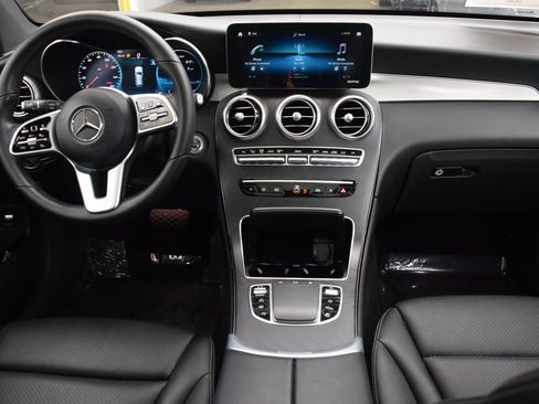 Used 2022 Mercedes-Benz GLC 300 image 19