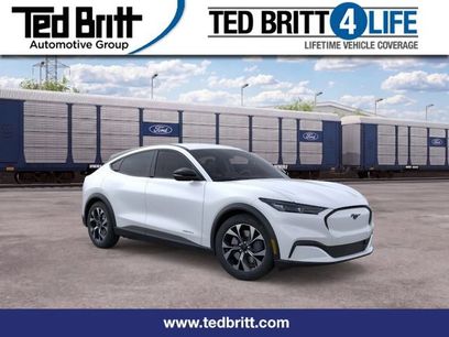 New 2026 Ford Mustang Mach-E Select w/ Comfort Package Lite