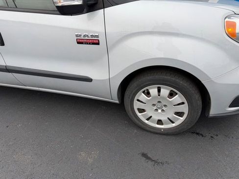 Used 2021 RAM ProMaster City Tradesman SLT image 3