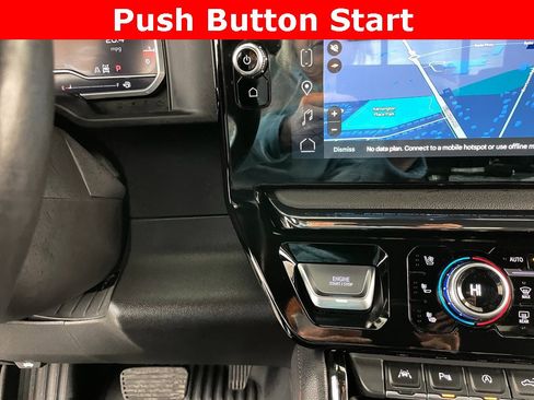 Certified 2022 GMC Sierra 1500 AT4 w/ AT4 Premium Package image 6