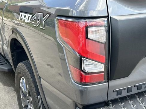 Used 2021 Nissan Titan PRO-4X w/ Pro-4x Convenience Package AWD/4WD image 6