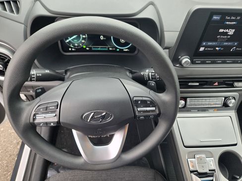 Certified 2023 Hyundai Kona SE image 28