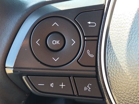 Used 2025 Toyota Corolla SE FWD image 28
