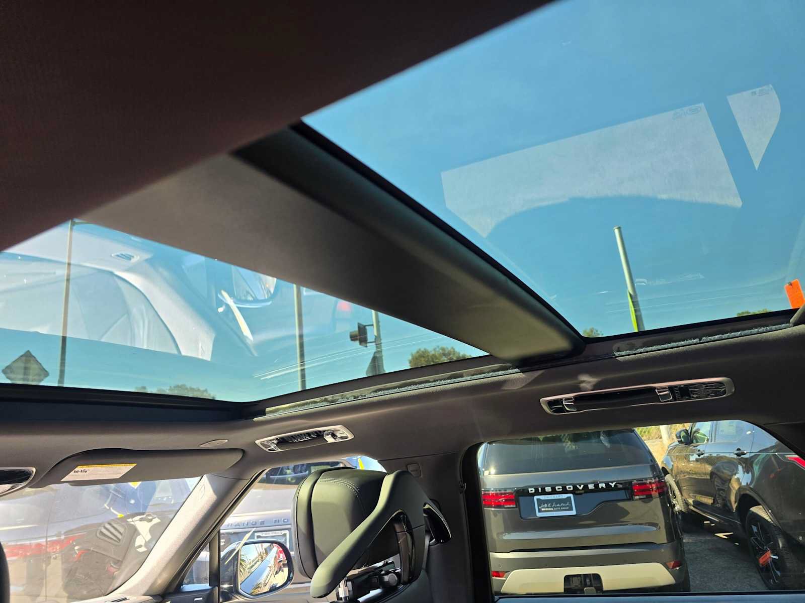 New 2027 Land Rover Range Rover Sport SE AWD/4WD image 20