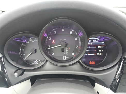 New 2026 Porsche Macan image 20