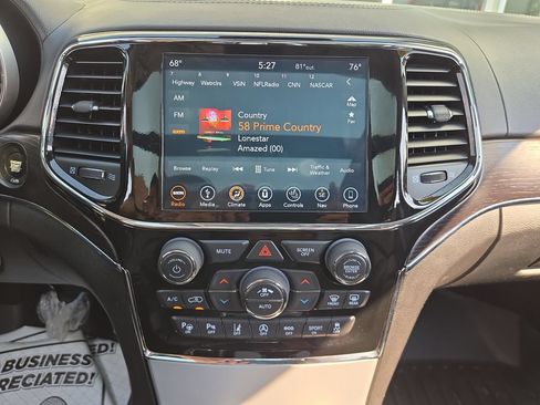Used 2019 Jeep Grand Cherokee Summit w/ Platinum Series Group AWD/4WD image 23