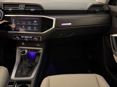 Used 2024 Audi Q3 2.0T Premium Plus AWD/4WD image 27