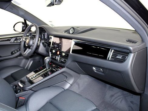 New 2026 Porsche Macan S AWD/4WD image 28