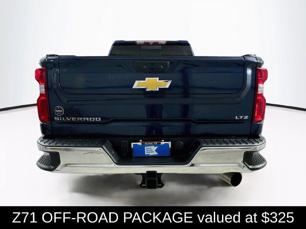 Used 2022 Chevrolet Silverado 2500 LTZ w/ LTZ Convenience Package AWD/4WD image 7