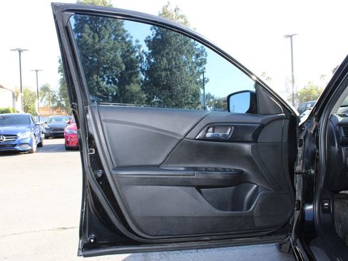 Used 2015 Honda Accord Sport image 7