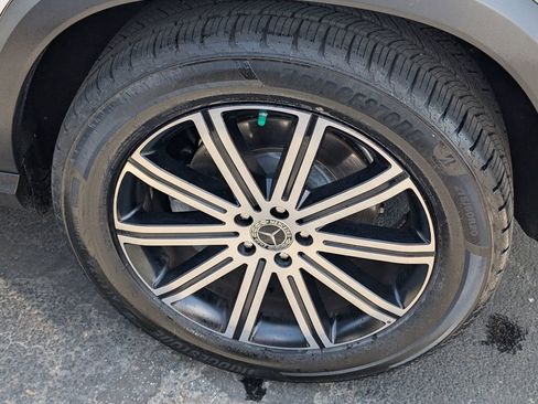 Used 2024 Mercedes-Benz GLE 450 4MATIC image 10