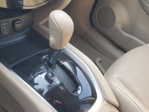 Used 2014 Nissan Rogue SL w/ SL Premium Package image 33