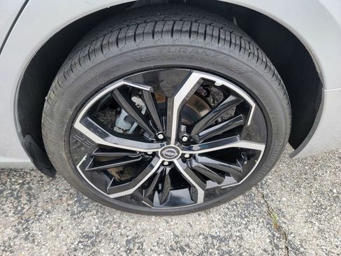 Used 2025 Nissan Altima 2.5 SR image 13