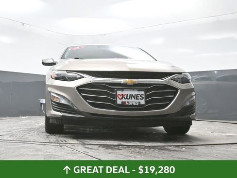 Used 2025 Chevrolet Malibu LT image 53