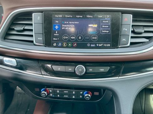 Used 2020 Buick Enclave Avenir w/ Avenir Technology Package image 33