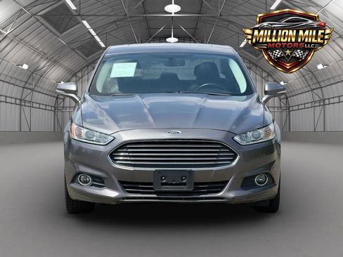 Used 2013 Ford Fusion SE FWD image 5