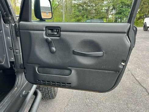 Used 2004 Jeep Wrangler Sport w/ Dual Top Group image 34