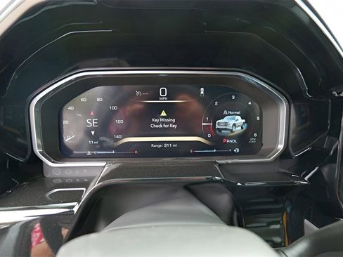 New 2026 GMC Sierra 1500 Elevation image 14