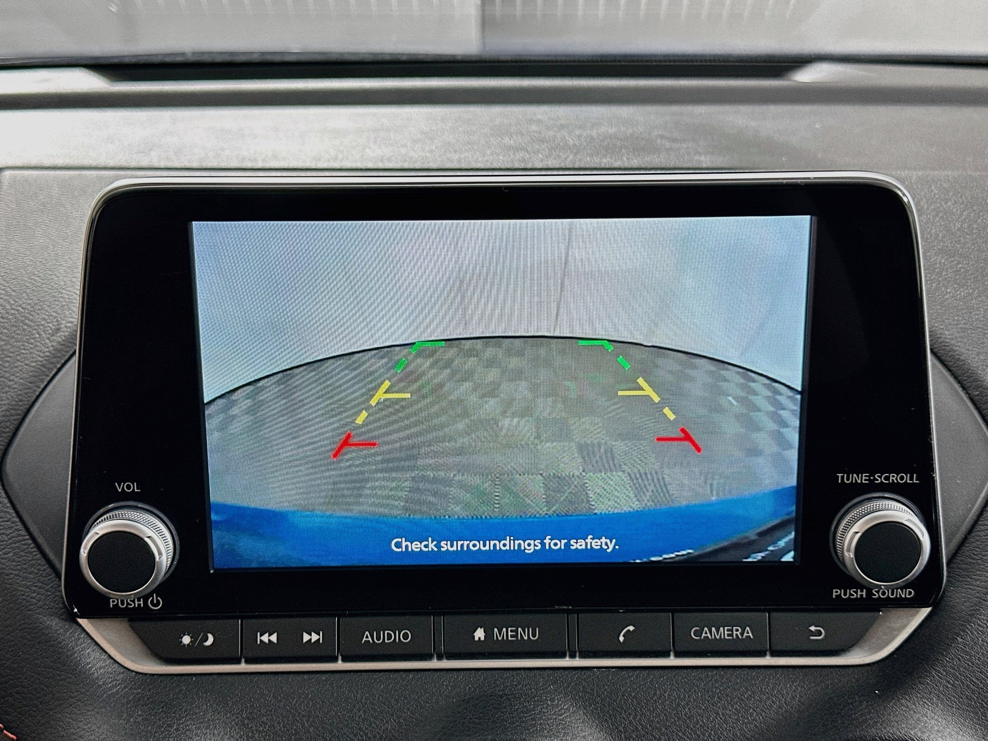 Used 2025 Nissan Sentra SR FWD image 22