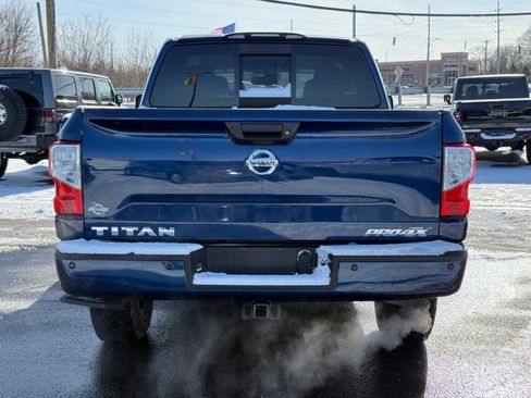 Used 2018 Nissan Titan PRO-4X image 7